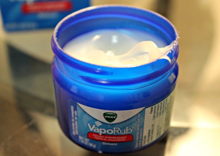 Unguento Vicks VapoRubs