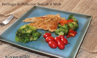 Pechuga de pollo con brocoli al wok