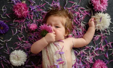 cute baby, baby flowers