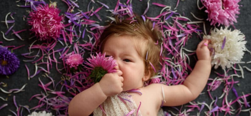 cute baby, baby flowers