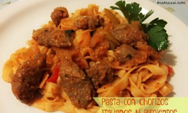 Receta fácil, pasta con chorizos y pimientos