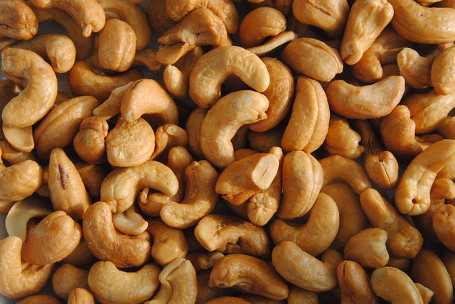 castañas. frutos secos, cashew