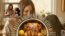 Pollo al limón y romero con cúrcuma en una fuente de cerámica, receta de cocina consciente para la familia. 2. Título (Title)